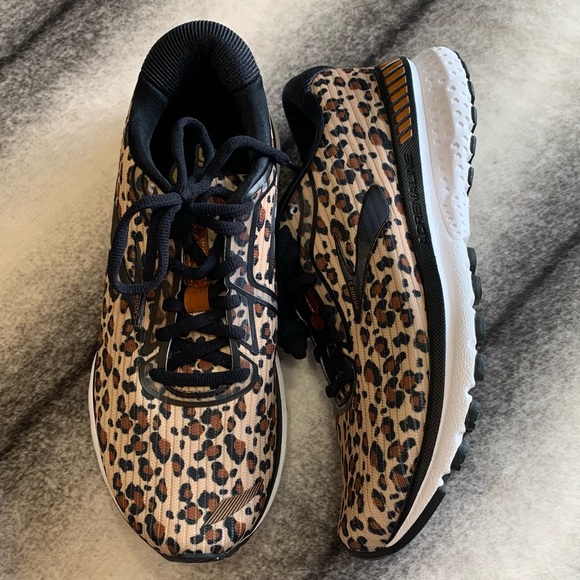 brooks adrenaline gts leopard